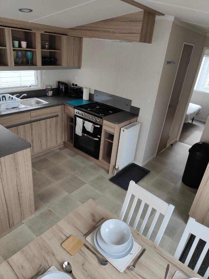 J6 Static Caravan, Fairway Holiday Park Sandown Dış mekan fotoğraf